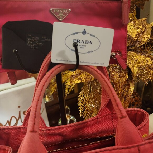 Authentic Prada bag and wallet, and card - Picture 13 of 16